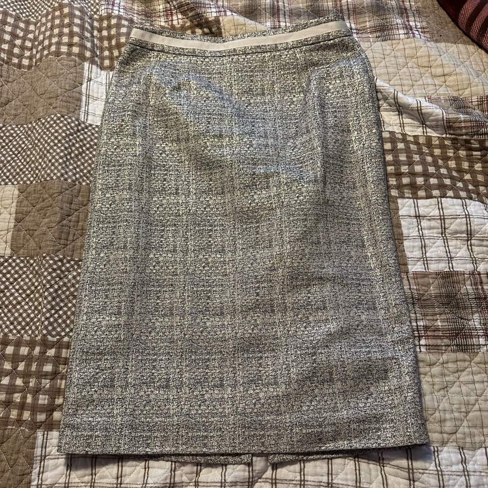 Very cute modest skirt